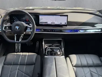 BMW 740d xDrive M SPORT PRO HAL MASSAGE HUD 21