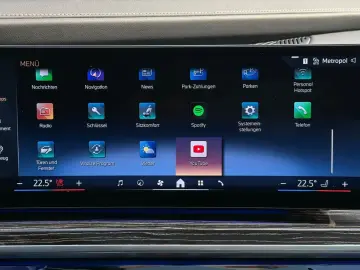 BMW 740d xDrive M SPORT PRO HAL MASSAGE HUD 21