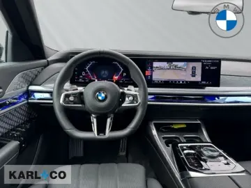 BMW 740 dA xDr. M-SportPRO B&W Executive Lounge TV