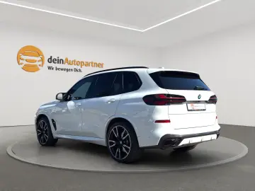 BMW X5 M60 i LED LEDER HUD AHK STHZ PANO SURROUND VI