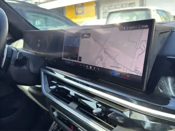 BMW X5 M60 i LED LEDER HUD AHK STHZ PANO SURROUND VI