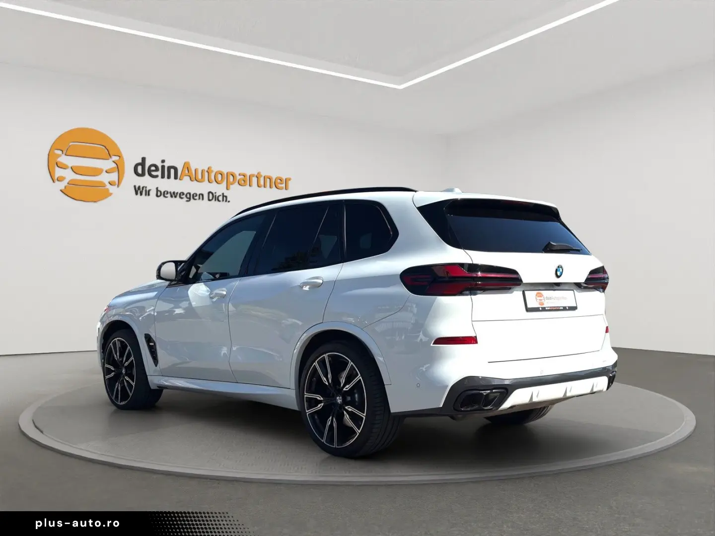 BMW X5 M60 LED LEDER HUD AHK STHZ PANO SURROUND VIEW