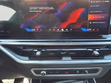 BMW X5 M60 LED LEDER HUD AHK STHZ PANO SURROUND VIEW