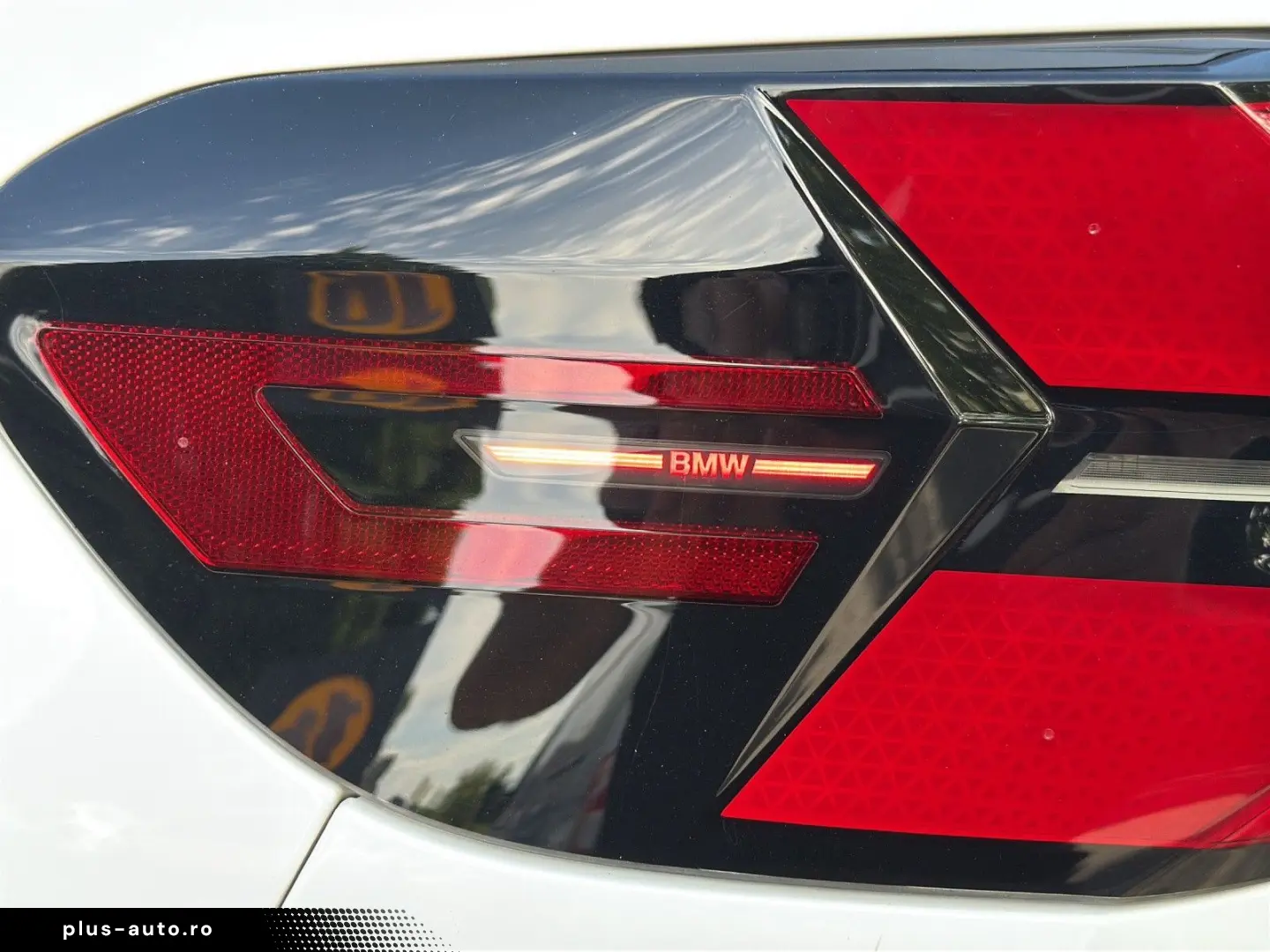 BMW X5 M60 LED LEDER HUD AHK STHZ PANO SURROUND VIEW