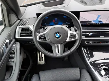 BMW X5 M60i xDrive M Sport AHK Harman K Kamera LED