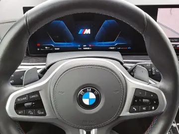 BMW X5 M60i xDrive M Sport AHK Harman K Kamera LED