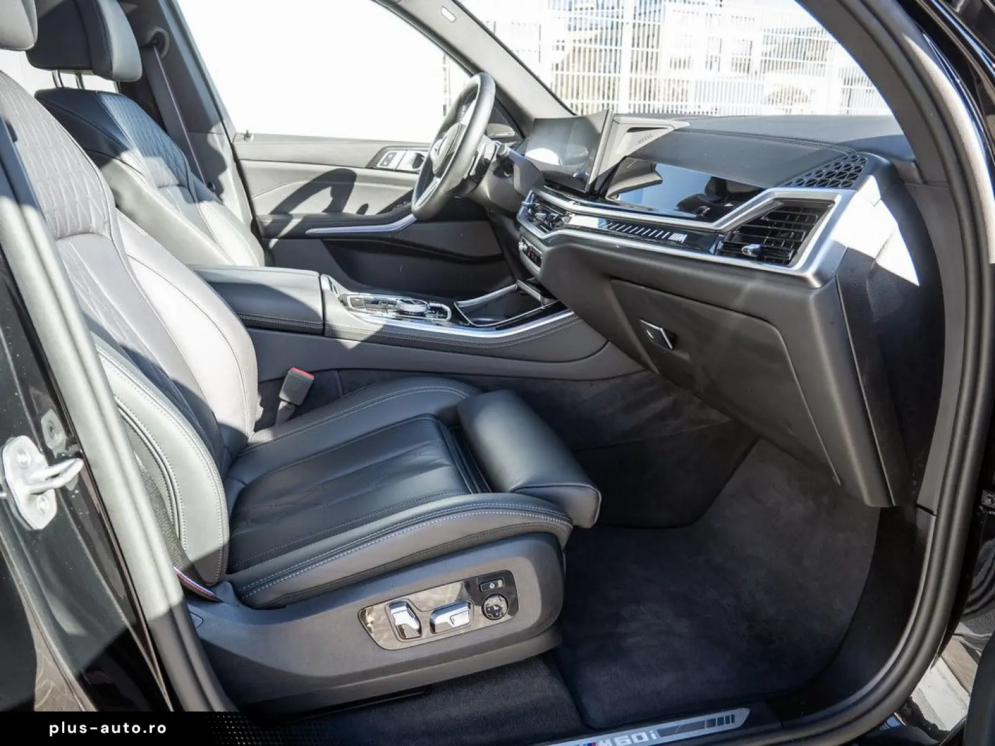 BMW X5 M60i xDrive PRO AHK PANO AKTIVLENK H K NAVI