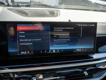 BMW X5 M60i xDrive PRO AHK PANO AKTIVLENK H K NAVI