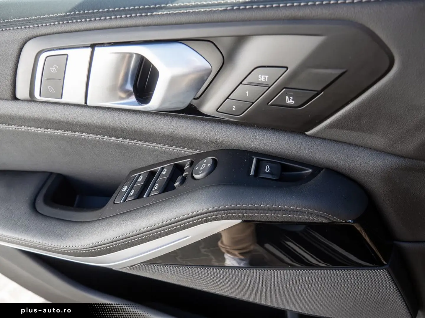 BMW X5 M60i xDrive PRO AHK PANO AKTIVLENK H K NAVI