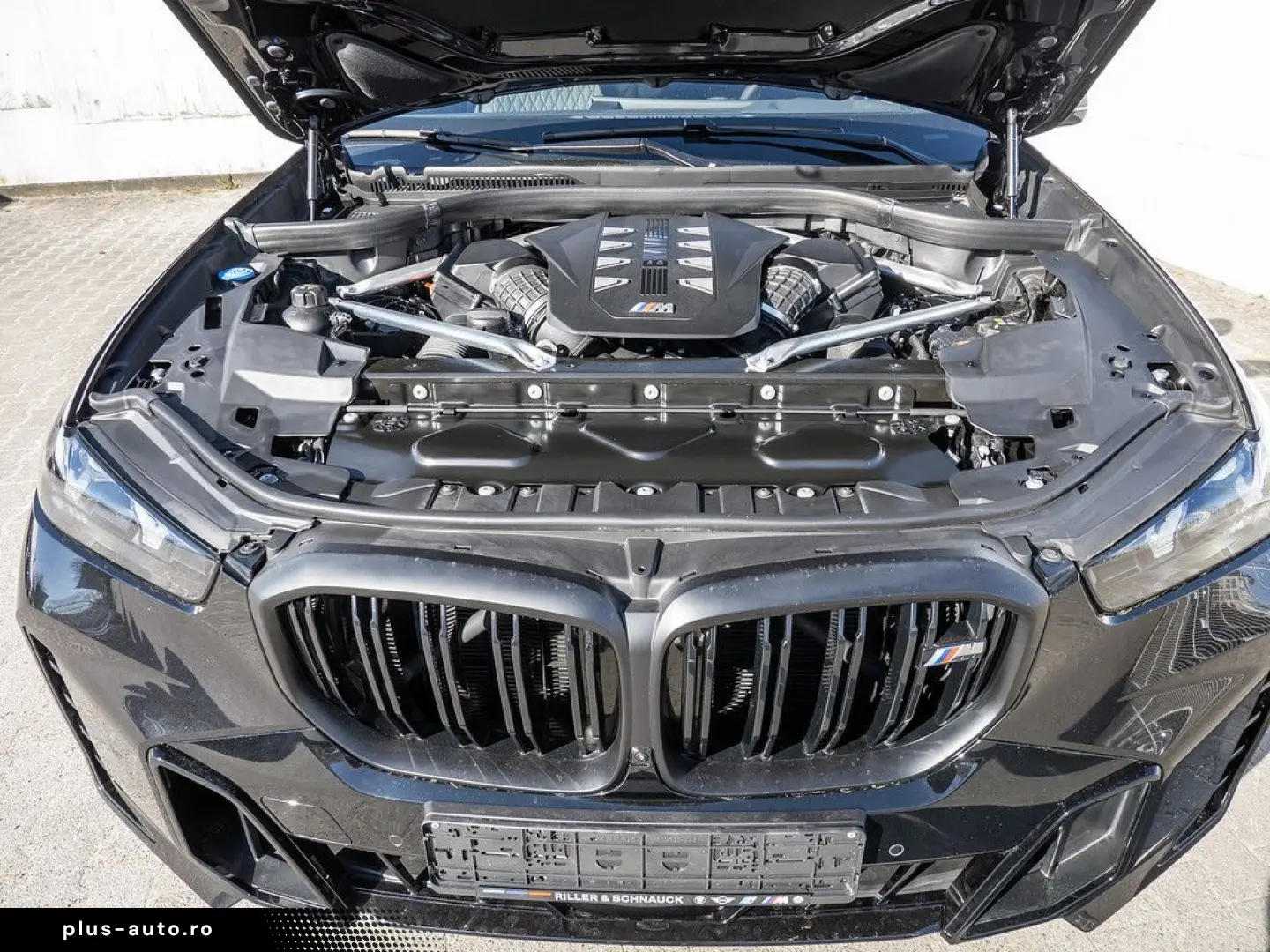 BMW X5 M60i xDrive PRO AHK PANO AKTIVLENK H K NAVI