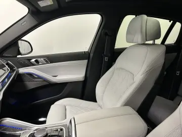 BMW X6 xDrive40d M Sportpaket Pro Pano. AHK Massagef