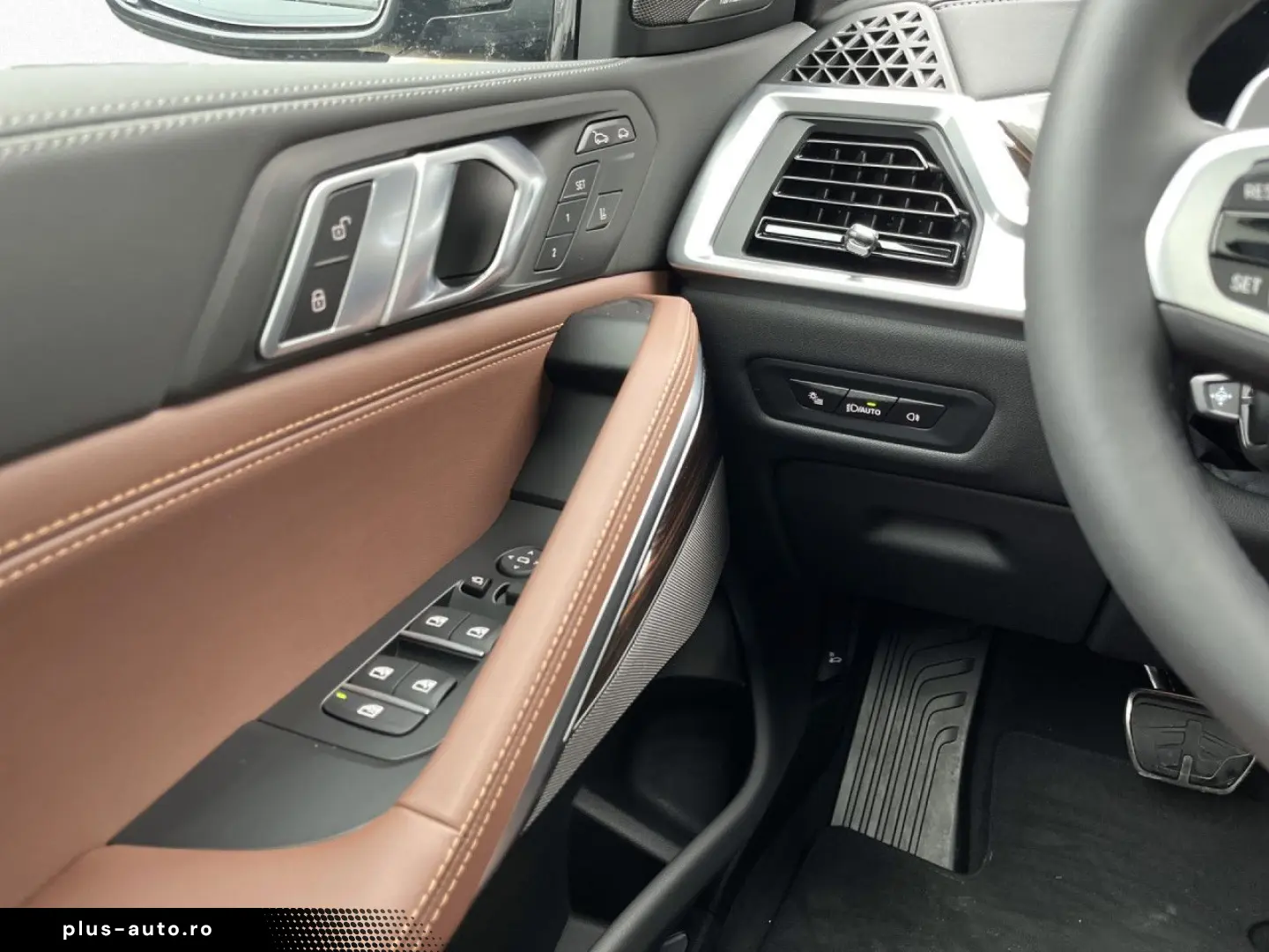 BMW X6 xDr40d M Sport 22  StHz Pano AHK AutoB SoftCl