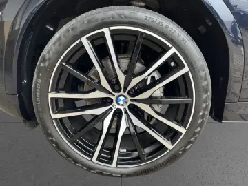 BMW X6 xDr40d M Sport 22  StHz Pano AHK AutoB SoftCl