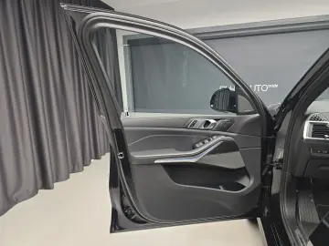 BMW X7 xDrive 40d M MHEV 7 locuri
