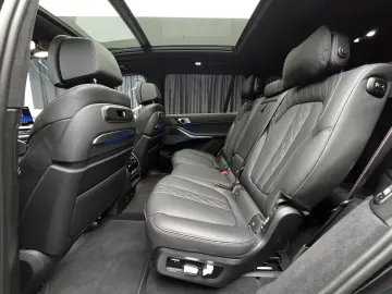 BMW X7 xDrive 40d M MHEV 7 locuri