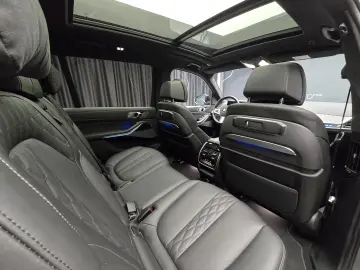 BMW X7 xDrive 40d M MHEV 7 locuri