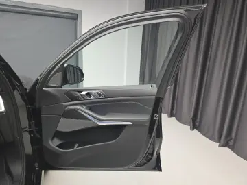 BMW X7 xDrive 40d M MHEV 7 locuri