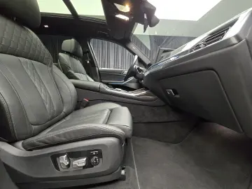 BMW X7 xDrive 40d M MHEV 7 locuri
