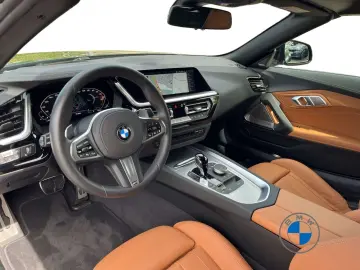 BMW Z4 M40i Frozen Green 19 20  ACC HUD H K