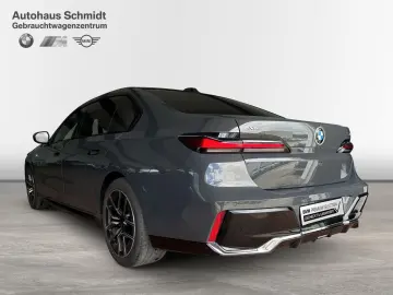 BMW 740d xDrive Limousine M Sportpaket