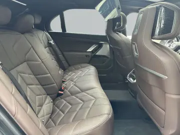 BMW 740d xDrive Limousine M Sportpaket