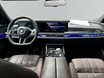 BMW 740d xDrive Limousine M Sportpaket