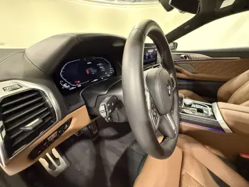 BMW M8 Coupé M Competition ACC 360  Laser HK WLAN
