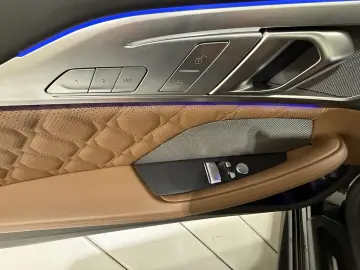 BMW M8 Coupé M Competition ACC 360  Laser HK WLAN
