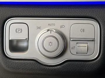 MERCEDES-BENZ GLS 450d Premium Plus Massage HuD Serv…
