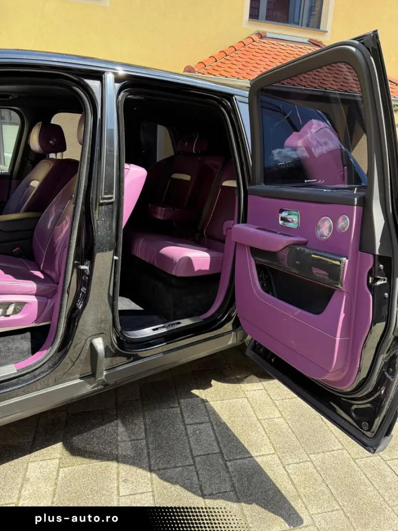 ROLLS ROYCE Cullinan Black Badge Black Badge