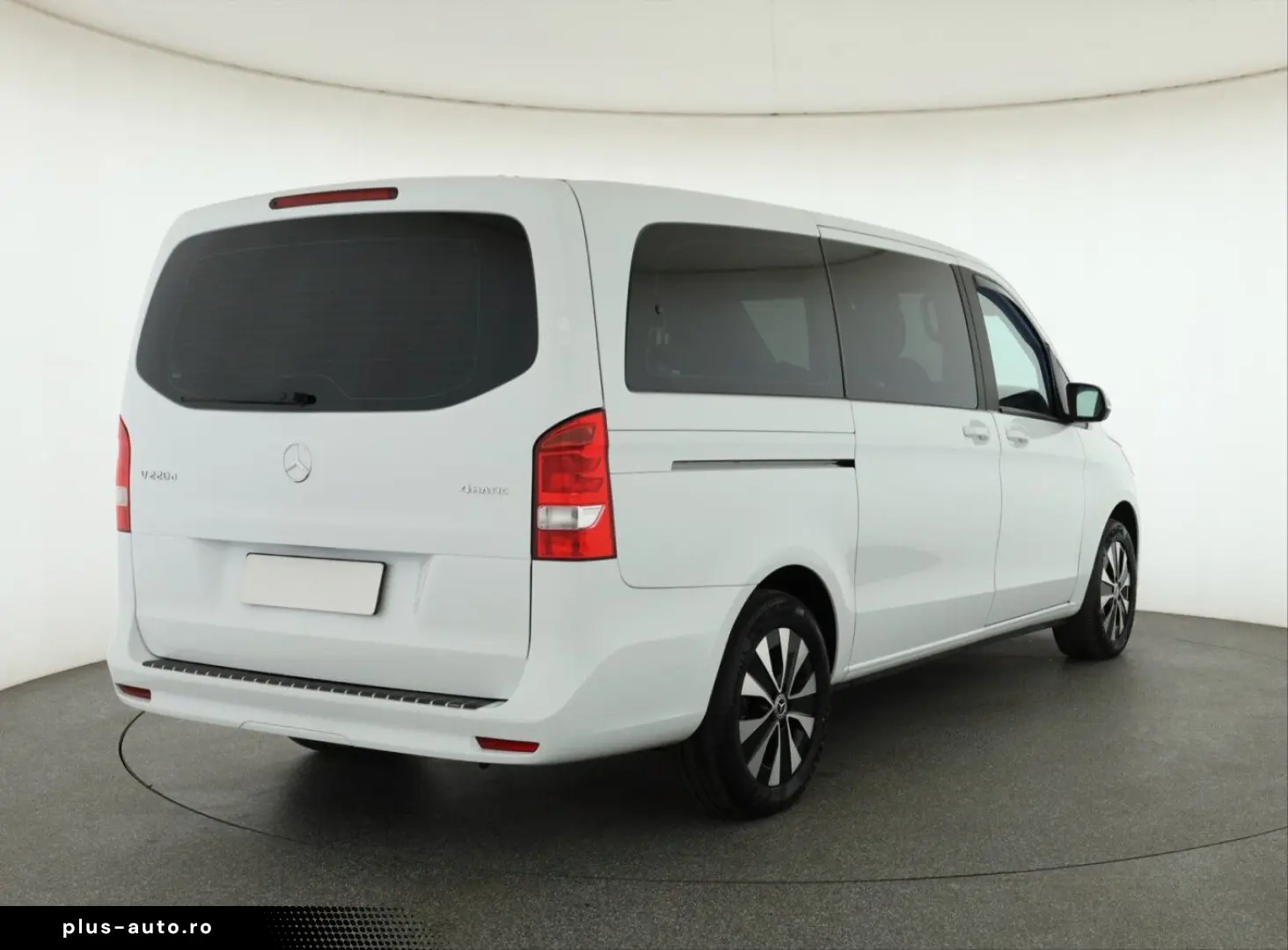 MERCEDES-BENZ V