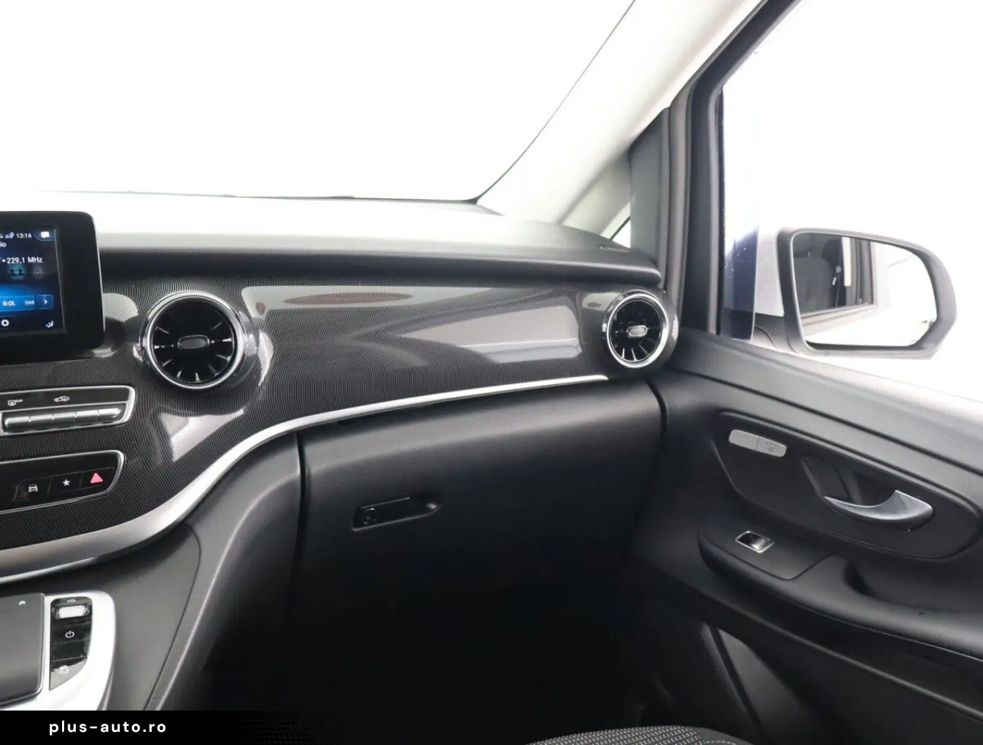 MERCEDES-BENZ V