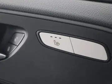 MERCEDES-BENZ V