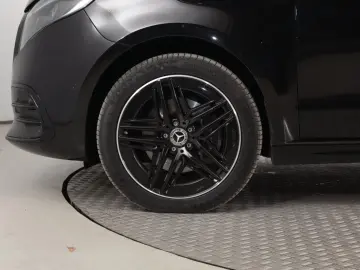 MERCEDES-BENZ V