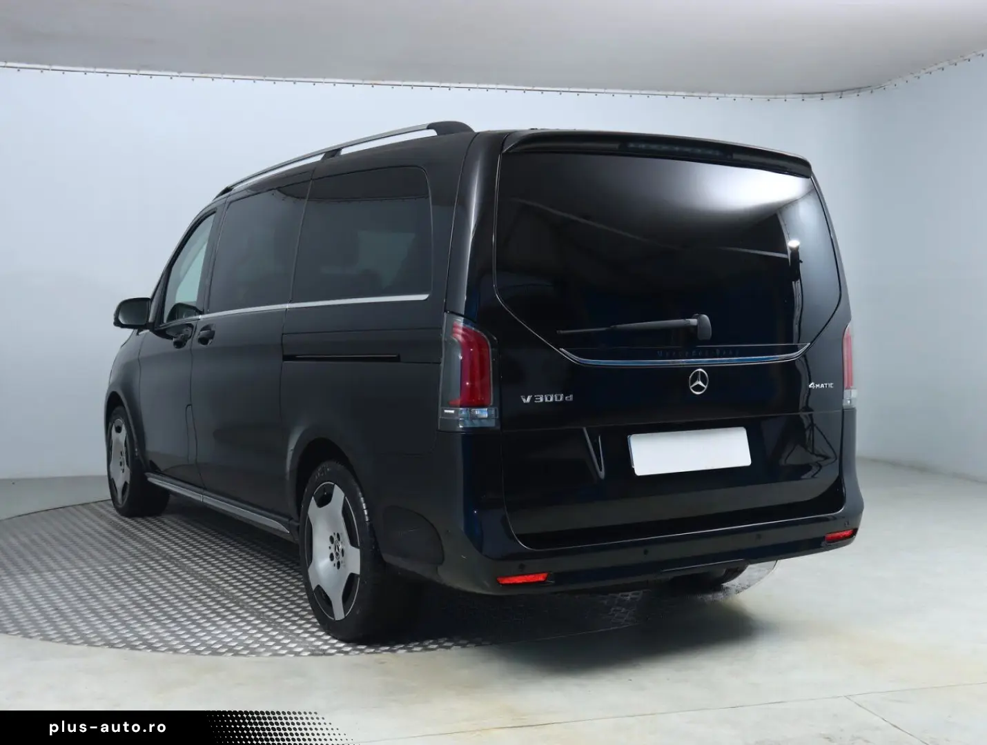 MERCEDES-BENZ V