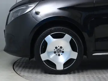 MERCEDES-BENZ V