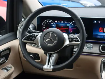 MERCEDES-BENZ V