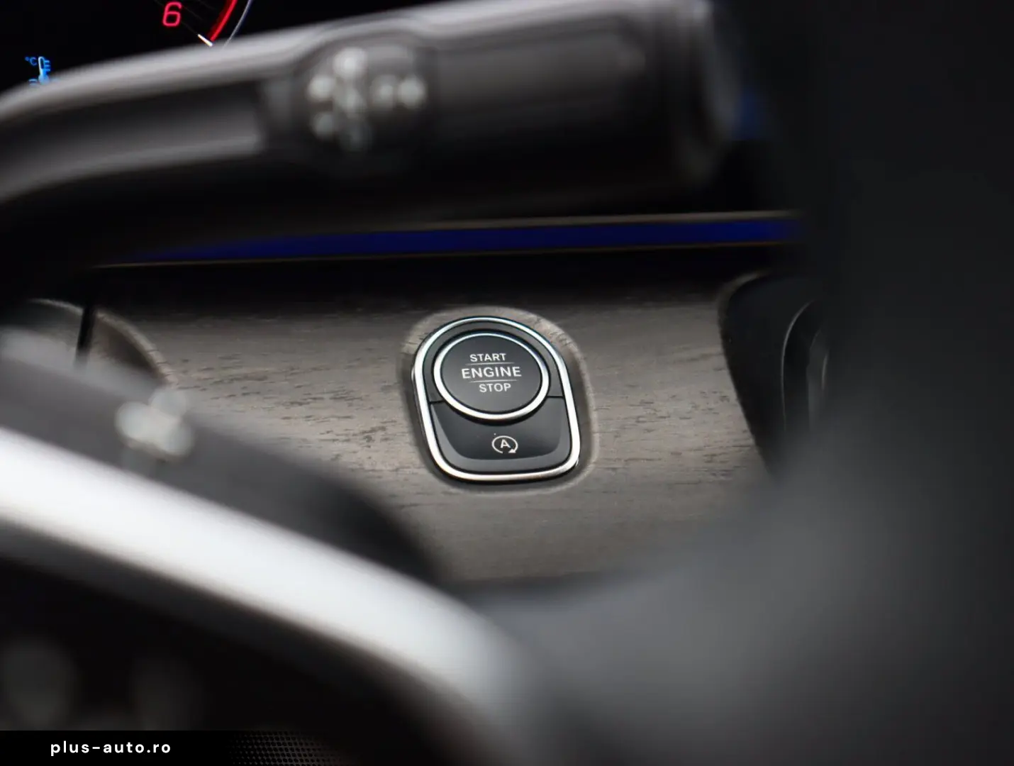 MERCEDES-BENZ V