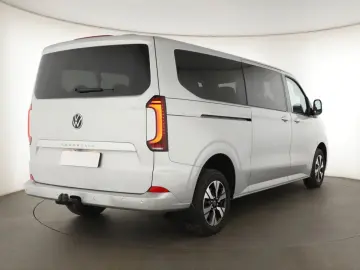 VW Caravelle