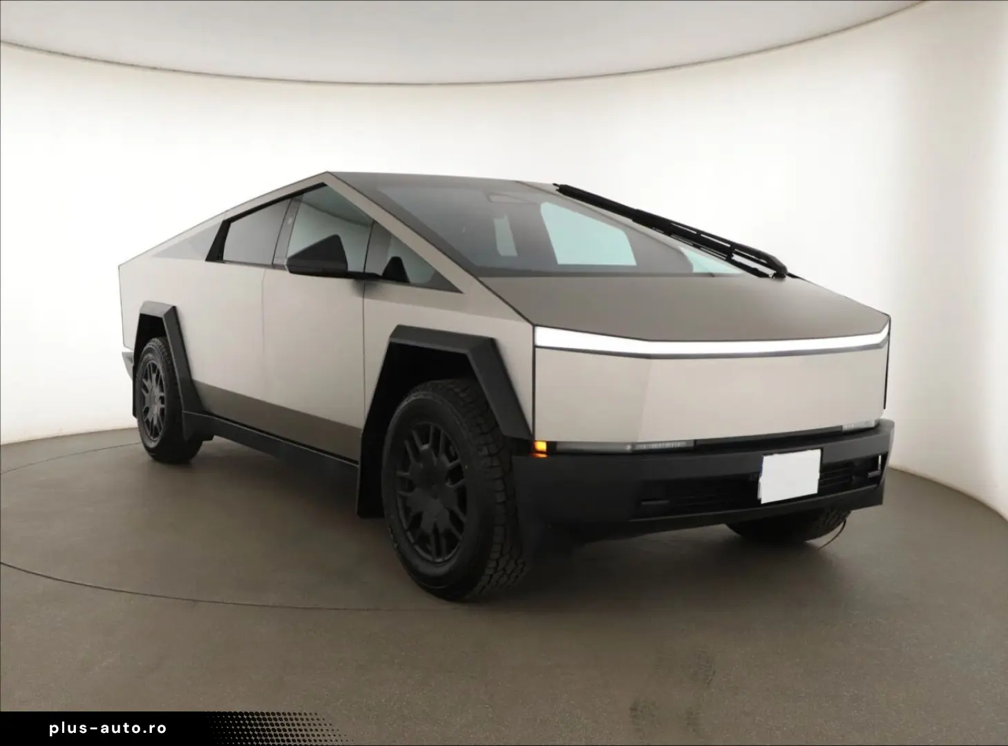 TESLA Cybertruck