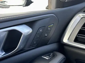 BMW X5 M60i xDr MPRO AHK Pano HUD AdpLED DAPro STHZ
