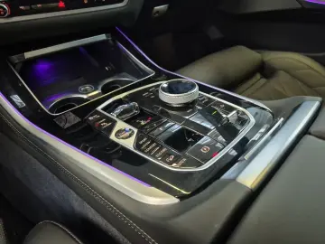 BMW X5 M60i xDrive AHK Pano DA-Prof. Standhzg. 21 LM