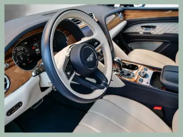 BENTLEY Bentayga S V8    BENTLEY DÜSSELDORF