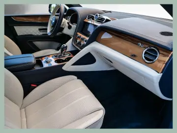 BENTLEY Bentayga S V8    BENTLEY DÜSSELDORF