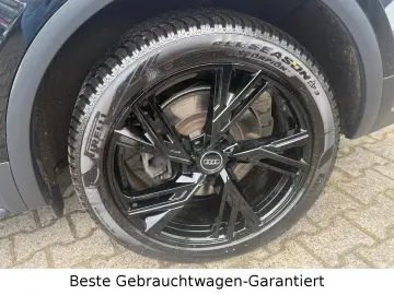 AUDI Q5 50 TFSI e  Quattro S-Line Garantie Scheckheft