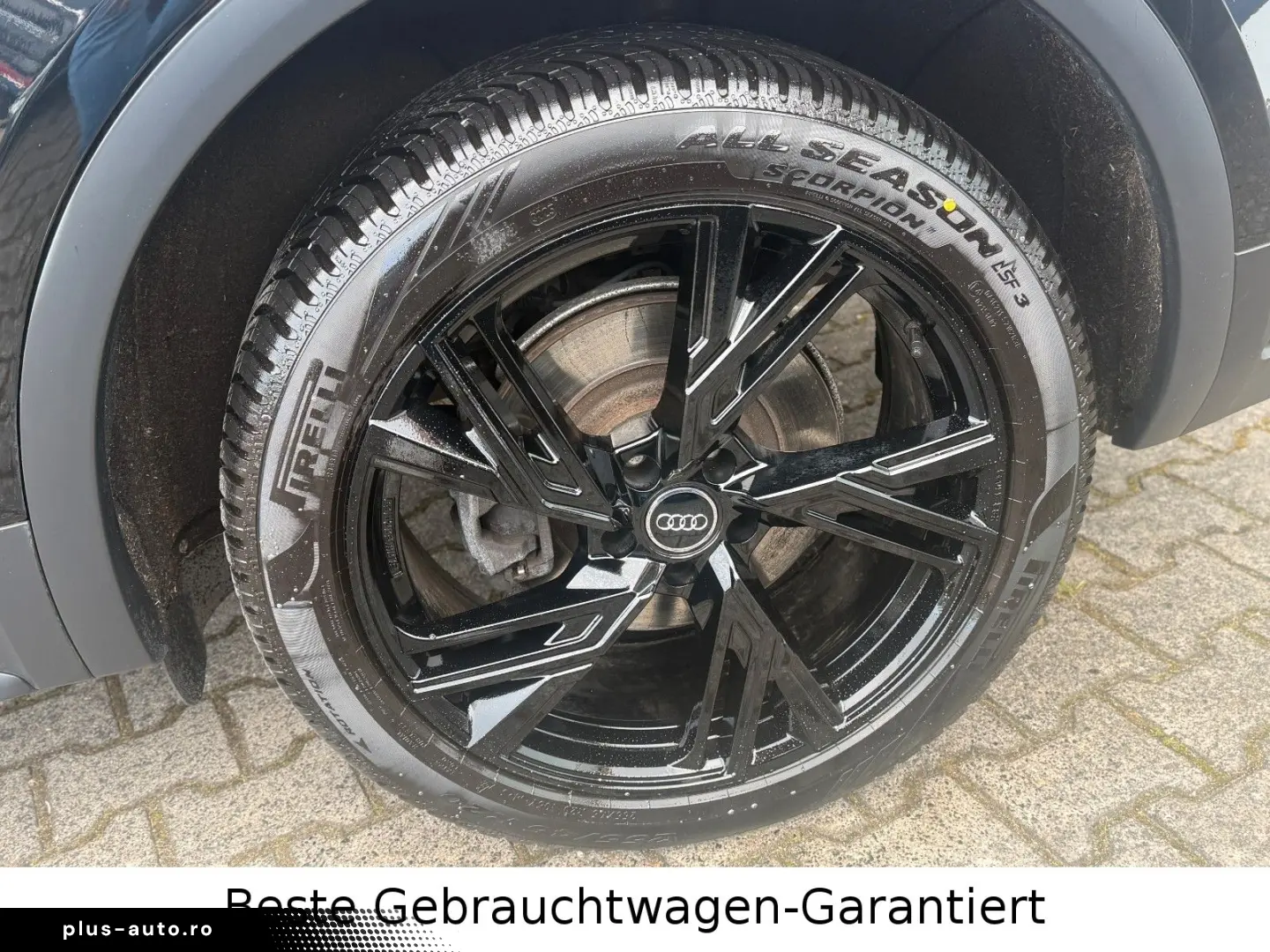 AUDI Q5 50 TFSI e  Quattro S-Line Garantie Scheckheft