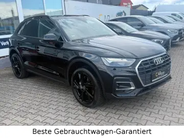 AUDI Q5 50 TFSI e  Quattro S-Line Garantie Scheckheft