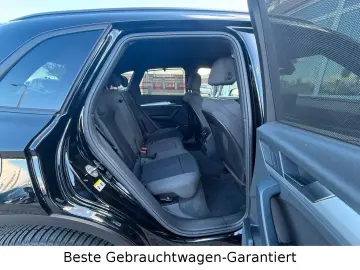 AUDI Q5 50 TFSI e  Quattro S-Line Garantie Scheckheft