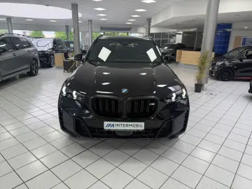 BMW X5 M60 i xD PANO-SKY STHZG H-K HUD ACC GLAS 360