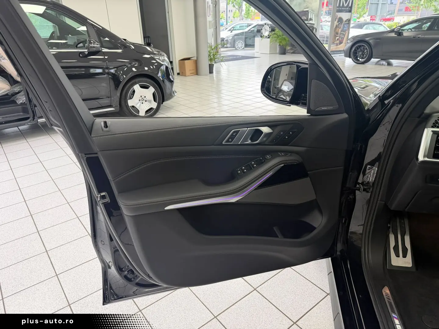 BMW X5 M60 i xD PANO-SKY STHZG H-K HUD ACC GLAS 360